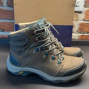 Ahnu by TEVA Brown W Montara III 🥾